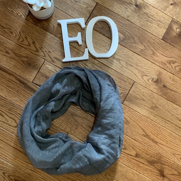 Infinity Scarfs - Picture 2 of 4